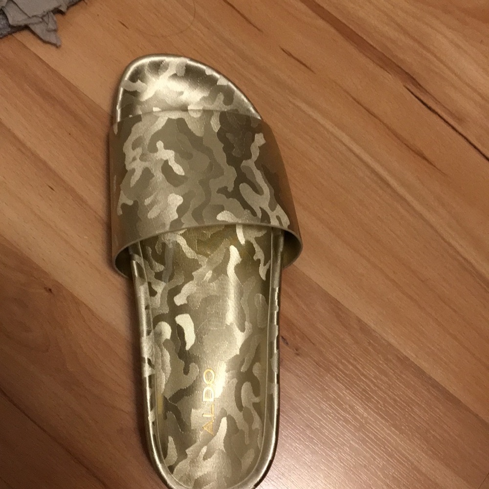 Gold camo Aldo Slides